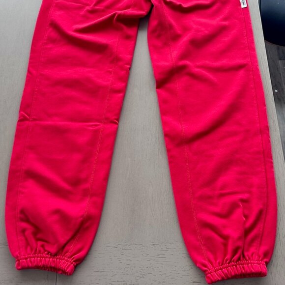 Nike Small Dri-FIT Standard Issue Basketball Pants Red FB7003-657 NWT - Picture 2 of 9
